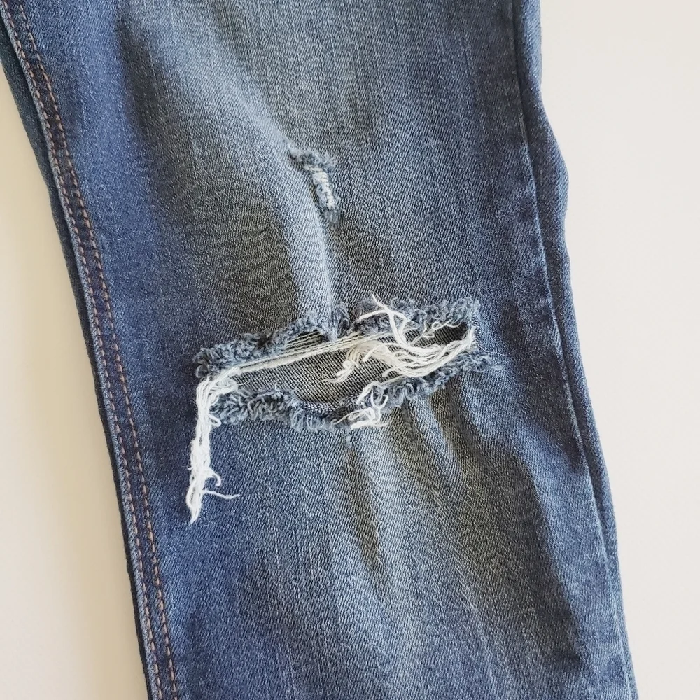 🟢7183 * Old Navy Rockstar Distressed Jeans Medium Wash Denim Size 4 - Picture 6 of 10